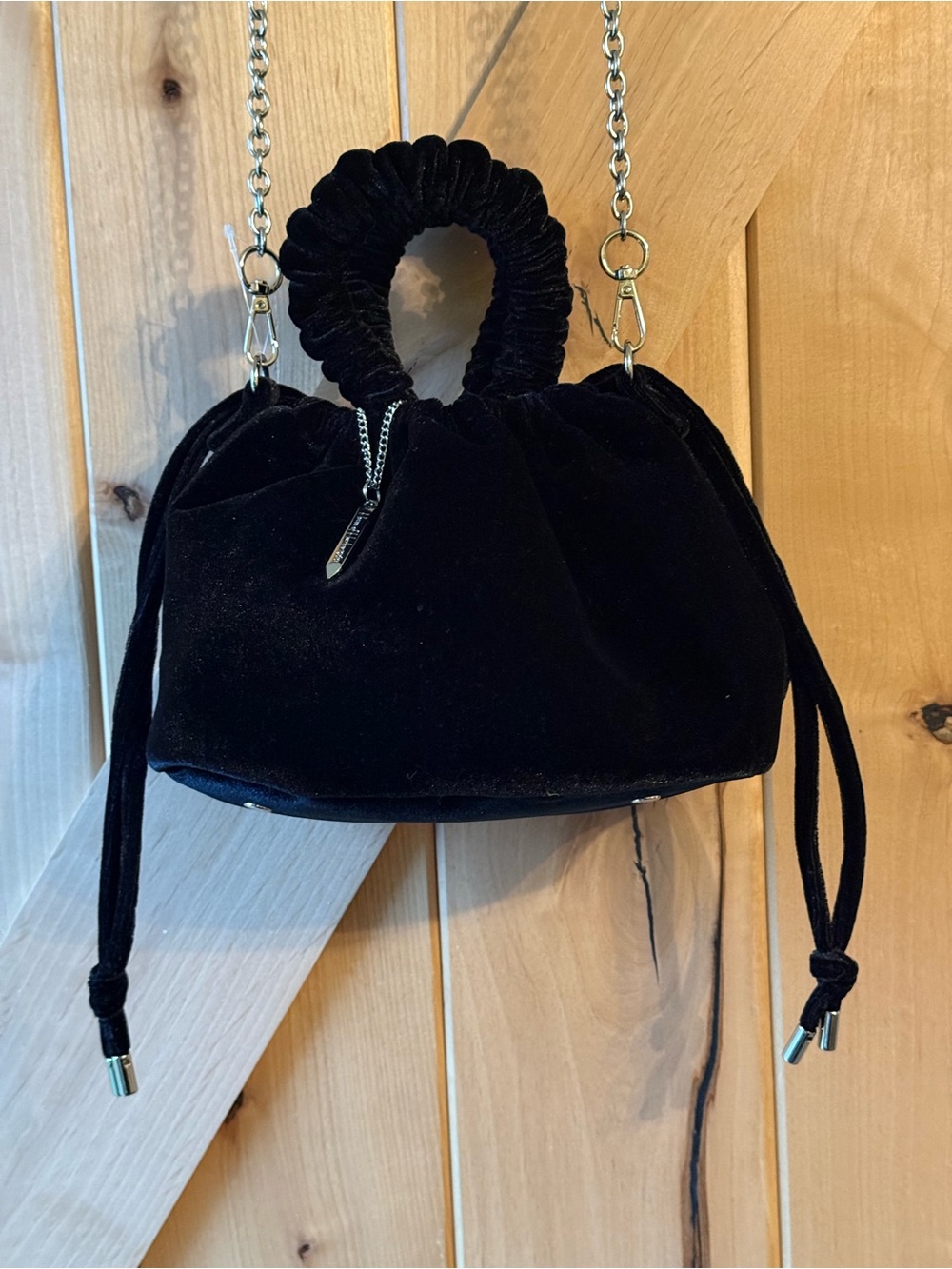 NWOT House of Harlow 1960 Black Velvet Drawstring Shoulder Bag with Chain Strap